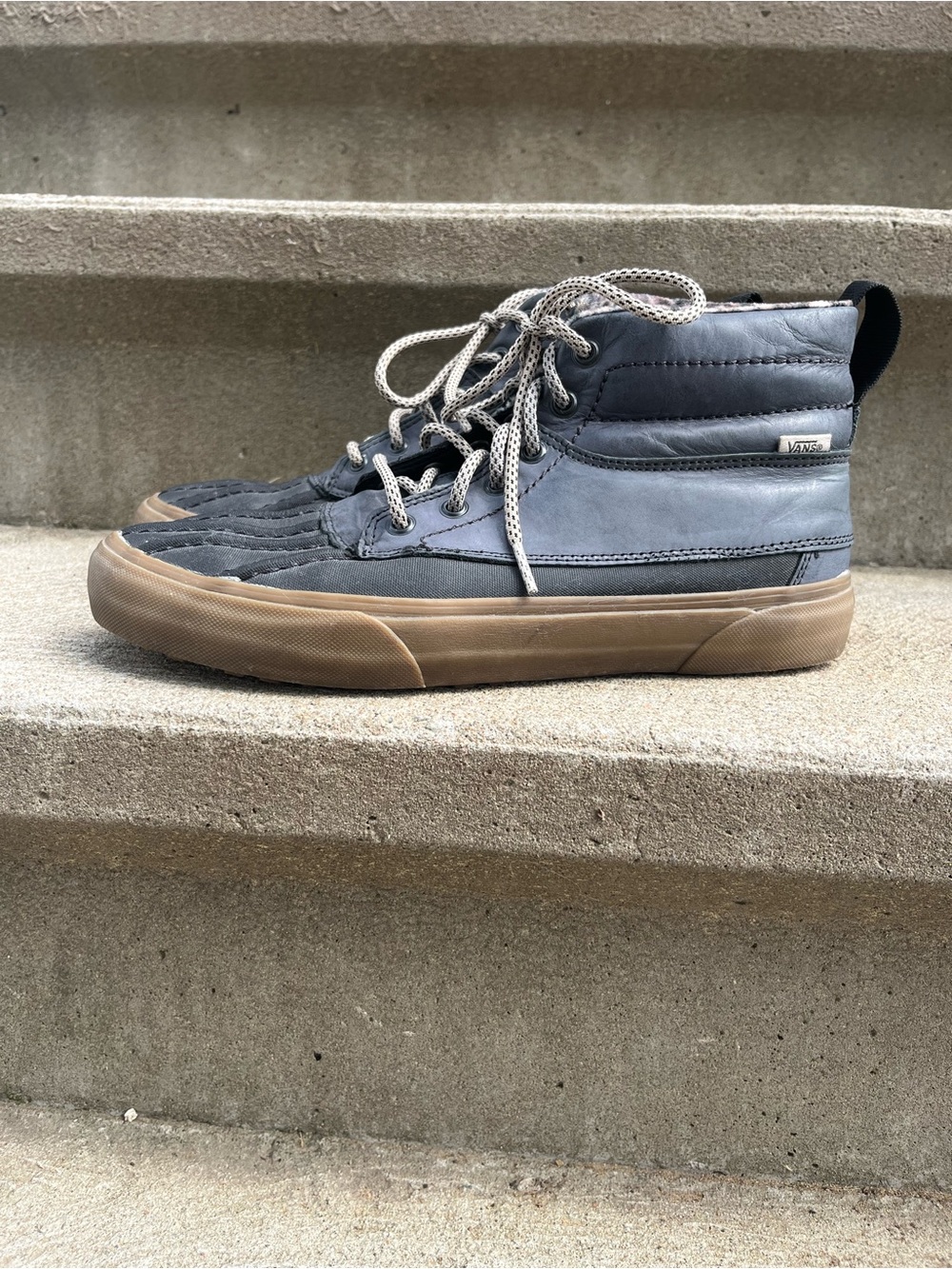 VANS Sk8-Hi Del Pato MTE Duck Boots Gray/Black Gum Sole Men 9 Women 10.5 EU42